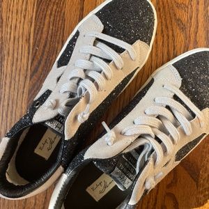 Vici collection shoes size 8